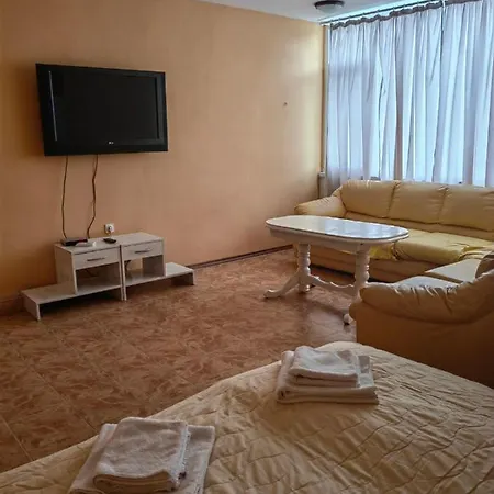 Хотел Тримата Мускетари