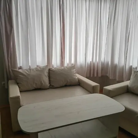 Хотел Тримата Мускетари Hotell *