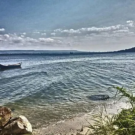 فندق Хотел Тримата Мускетари فارنا