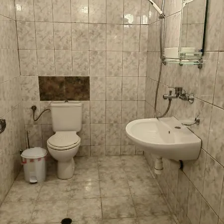 Хотел Тримата Мускетари * فارنا