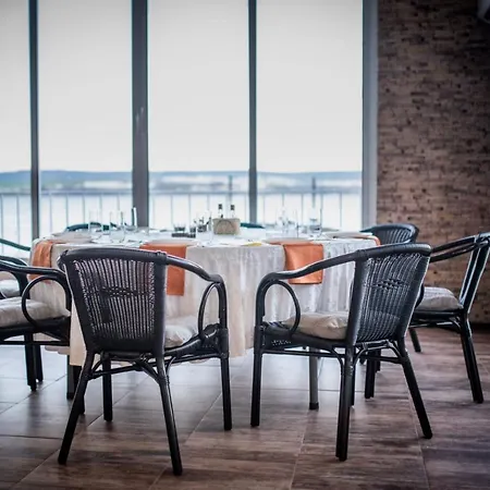 Хотел Тримата Мускетари Hotell Varna