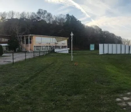 فندق Хотел Тримата Мускетари فارنا